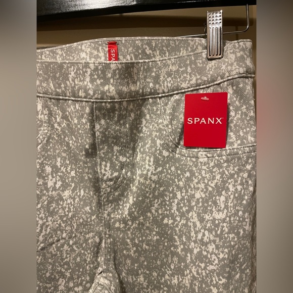 Spanx Ankle Jeanish Leggings In Speckled Grey NWT Size L Classic Boho Chic - Picture 2 of 3